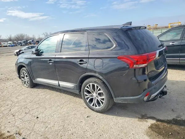 JA4AZ3A3XHZ044822 2017 MITSUBISHI OUTLANDER - Image 2