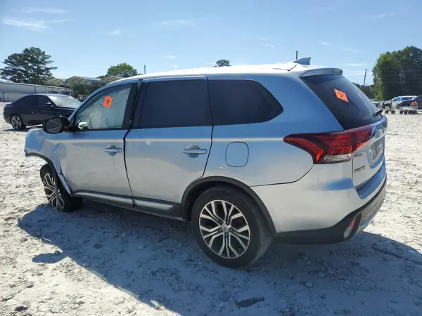 JA4AZ3A3XHZ049387 2017 MITSUBISHI OUTLANDER - Image 2
