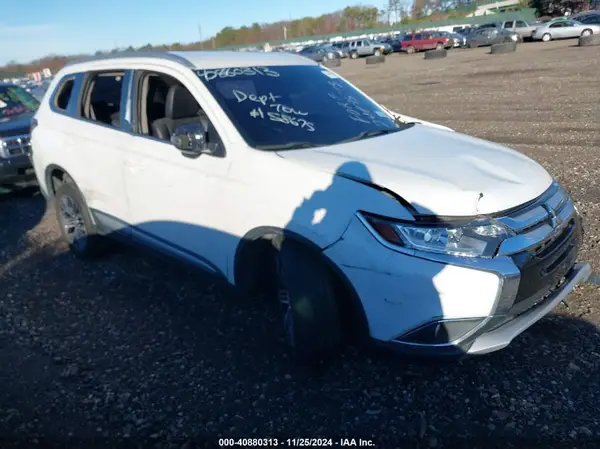 JA4AZ3A3XHZ058588 2017 MITSUBISHI OUTLANDER - Image 1