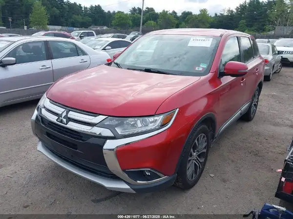JA4AZ3A3XHZ059420 2017 MITSUBISHI OUTLANDER - Image 2