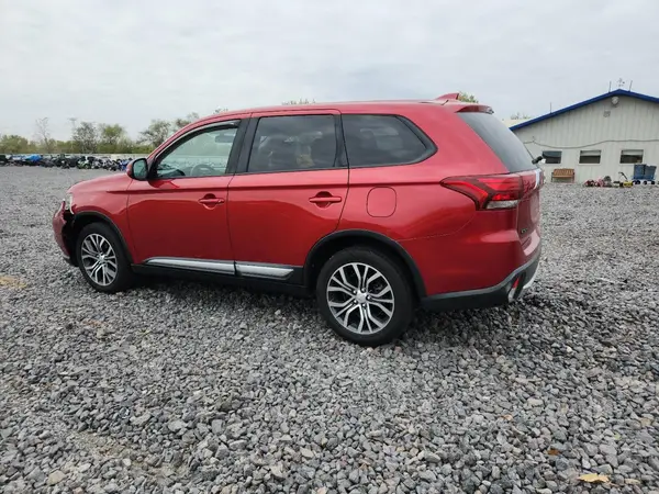 JA4AZ3A3XHZ065136 2017 MITSUBISHI OUTLANDER - Image 2