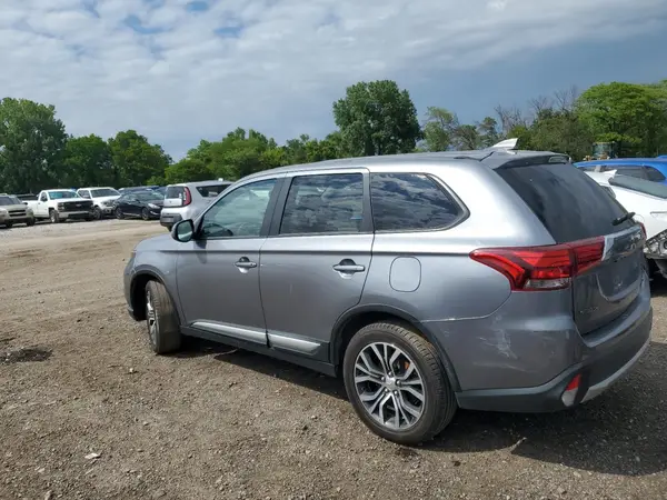 JA4AZ3A3XHZ066299 2017 MITSUBISHI OUTLANDER - Image 2
