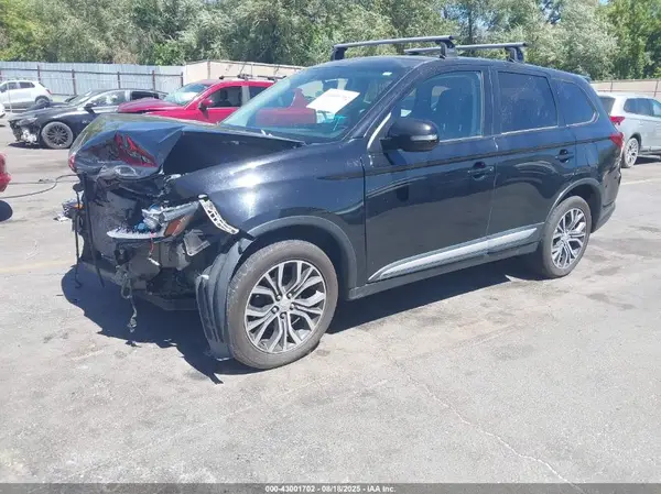 JA4AZ3A3XHZ070496 2017 MITSUBISHI OUTLANDER - Image 2