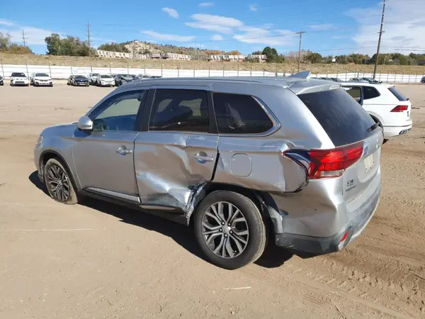 JA4AZ3A3XJJ000212 2018 MITSUBISHI OUTLANDER - Image 2