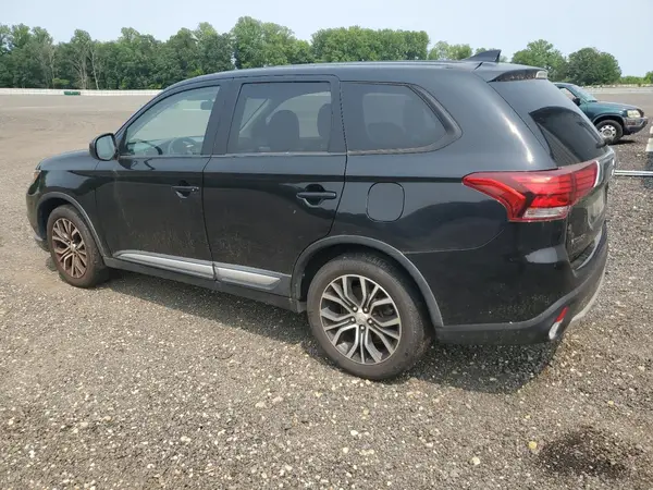 JA4AZ3A3XJJ005328 2018 MITSUBISHI OUTLANDER - Image 2