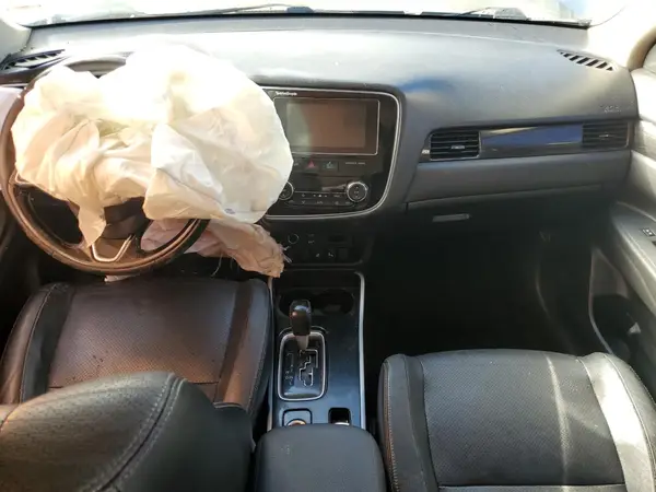 JA4AZ3A3XJZ000731 2018 MITSUBISHI OUTLANDER - Image 8