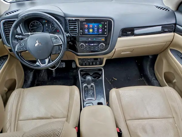 JA4AZ3A3XJZ001765 2018 MITSUBISHI OUTLANDER - Image 8