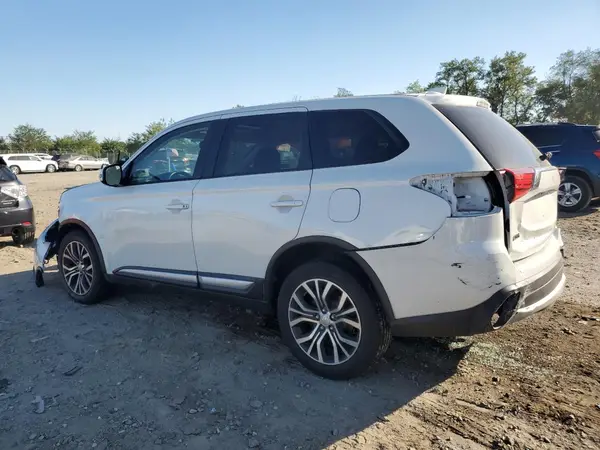 JA4AZ3A3XJZ007193 2018 MITSUBISHI OUTLANDER - Image 2