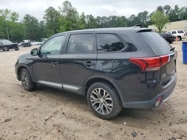 JA4AZ3A3XJZ013172 2018 MITSUBISHI OUTLANDER - Image 2