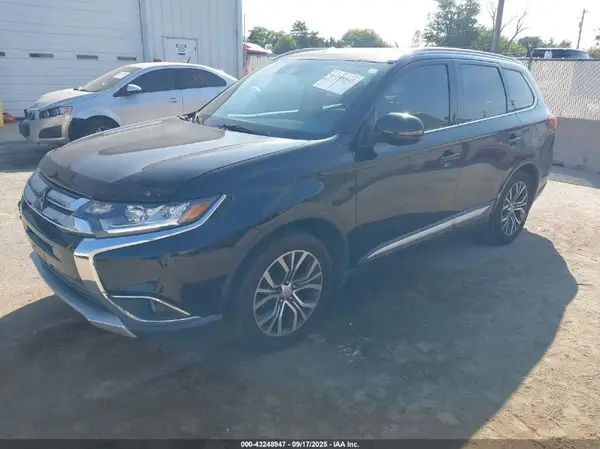 JA4AZ3A3XJZ014726 2018 MITSUBISHI OUTLANDER - Image 2