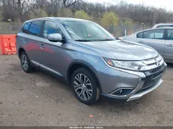 JA4AZ3A3XJZ015116 2018 MITSUBISHI OUTLANDER