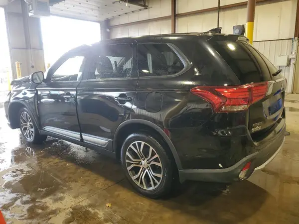 JA4AZ3A3XJZ022146 2018 MITSUBISHI OUTLANDER - Image 2
