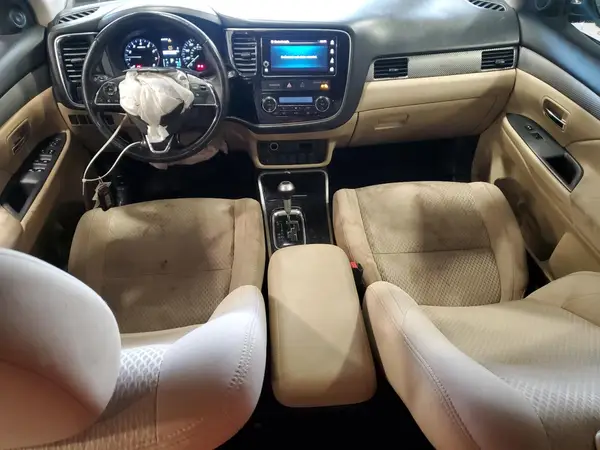 JA4AZ3A3XJZ022146 2018 MITSUBISHI OUTLANDER - Image 8