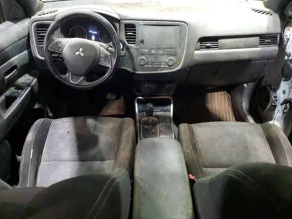 JA4AZ3A3XJZ022986 2018 MITSUBISHI OUTLANDER - Image 8