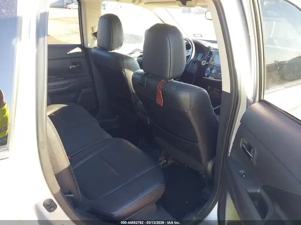 JA4AZ3A3XJZ025449 2018 MITSUBISHI OUTLANDER - Image 8