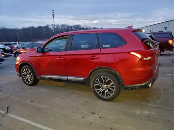 JA4AZ3A3XJZ033440 2018 MITSUBISHI OUTLANDER - Image 2