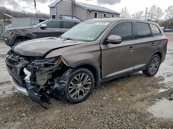 JA4AZ3A3XJZ035818 2018 MITSUBISHI OUTLANDER - Image 1