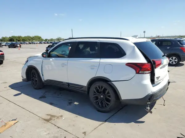 JA4AZ3A3XJZ036788 2018 MITSUBISHI OUTLANDER - Image 2