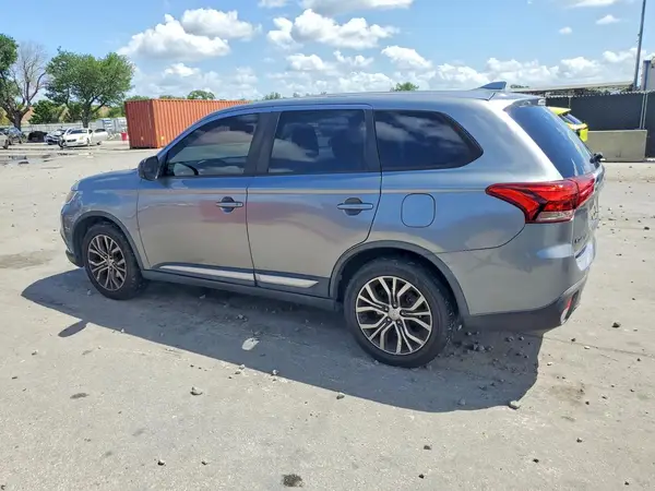 JA4AZ3A3XJZ038041 2018 MITSUBISHI OUTLANDER - Image 2