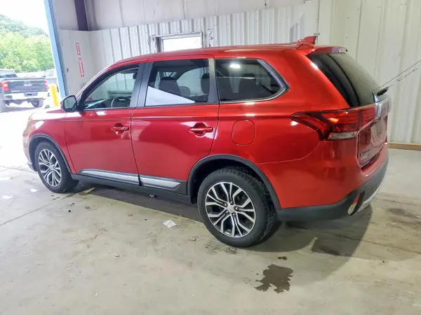 JA4AZ3A3XJZ044423 2018 MITSUBISHI OUTLANDER - Image 2