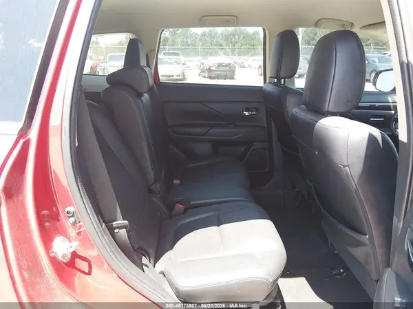 JA4AZ3A3XJZ053218 2018 MITSUBISHI OUTLANDER - Image 8