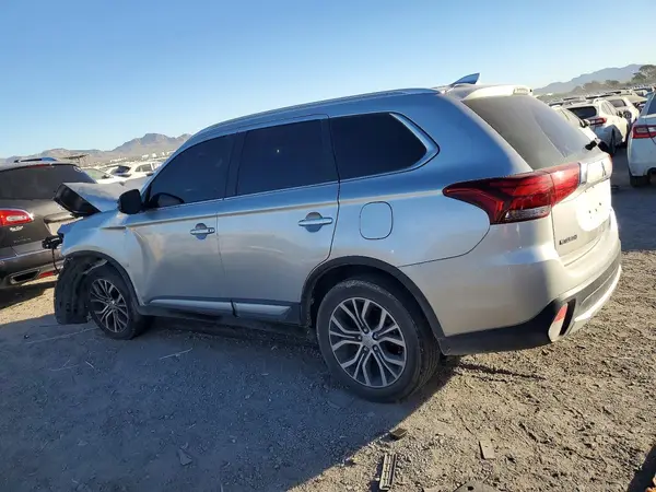 JA4AZ3A3XJZ053686 2018 MITSUBISHI OUTLANDER - Image 2