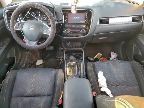 JA4AZ3A3XJZ062016 2018 MITSUBISHI OUTLANDER - Image 8