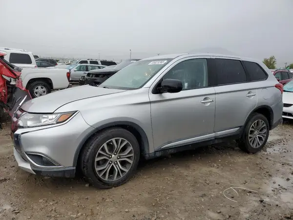 JA4AZ3A3XJZ062453 2018 MITSUBISHI OUTLANDER - Image 1