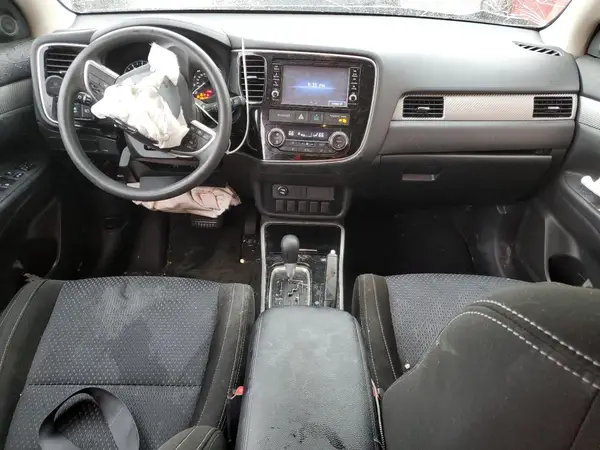 JA4AZ3A3XJZ062453 2018 MITSUBISHI OUTLANDER - Image 8