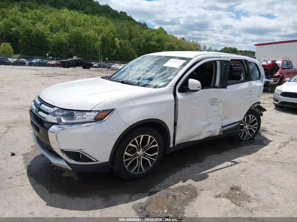 JA4AZ3A3XJZ066728 2018 MITSUBISHI OUTLANDER - Image 2