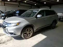 JA4AZ3A3XJZ071475 2018 MITSUBISHI OUTLANDER
