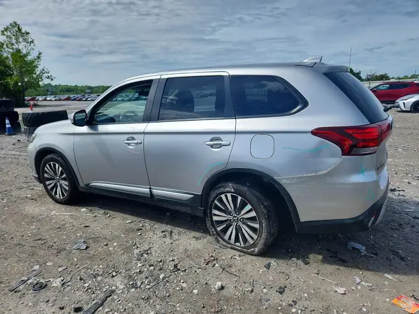 JA4AZ3A3XKJ001684 2019 MITSUBISHI OUTLANDER - Image 2