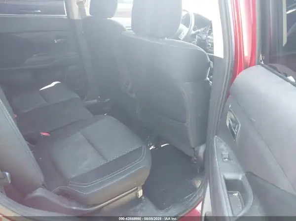 JA4AZ3A3XKZ006112 2019 MITSUBISHI OUTLANDER - Image 8