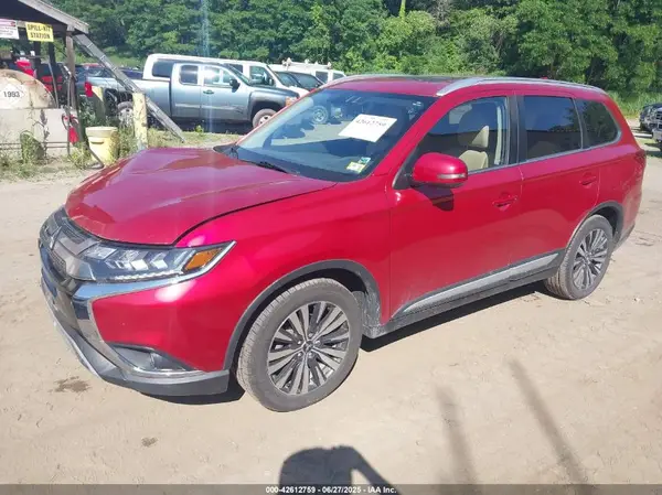 JA4AZ3A3XKZ013044 2019 MITSUBISHI OUTLANDER - Image 2