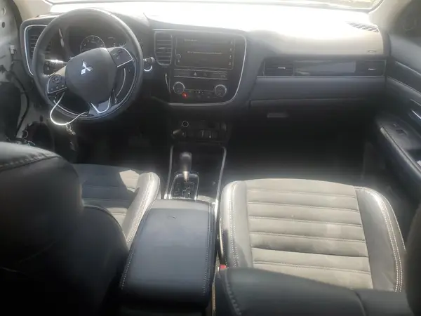 JA4AZ3A3XKZ014663 2019 MITSUBISHI OUTLANDER - Image 8