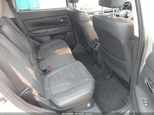 JA4AZ3A3XKZ027042 2019 MITSUBISHI OUTLANDER - Image 8
