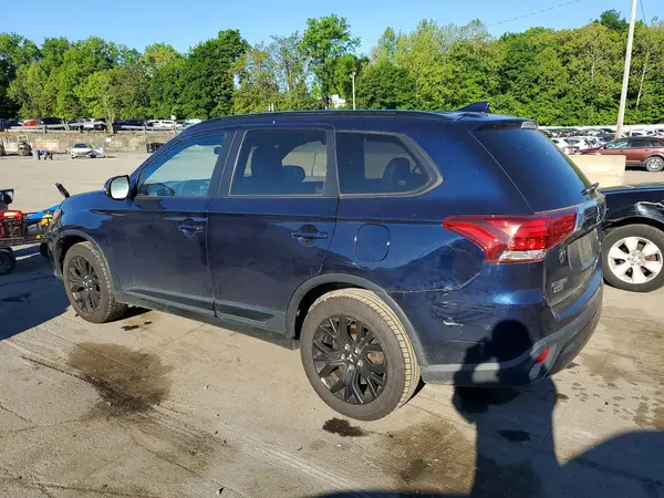 JA4AZ3A3XKZ028899 2019 MITSUBISHI OUTLANDER - Image 2