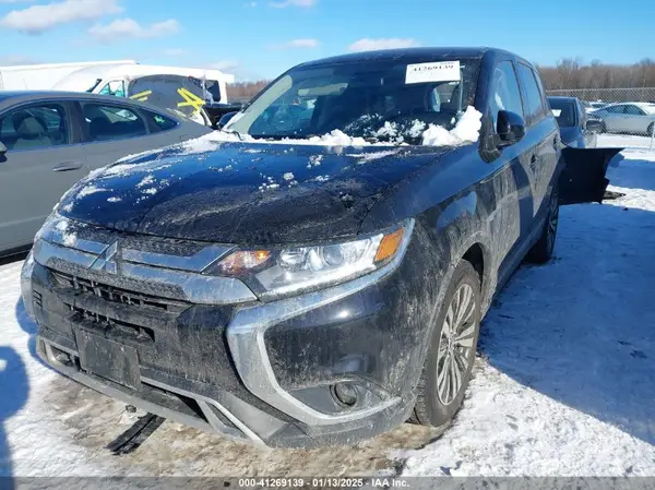 JA4AZ3A3XKZ029213 2019 MITSUBISHI OUTLANDER - Image 2