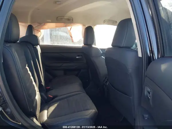 JA4AZ3A3XKZ029213 2019 MITSUBISHI OUTLANDER - Image 8