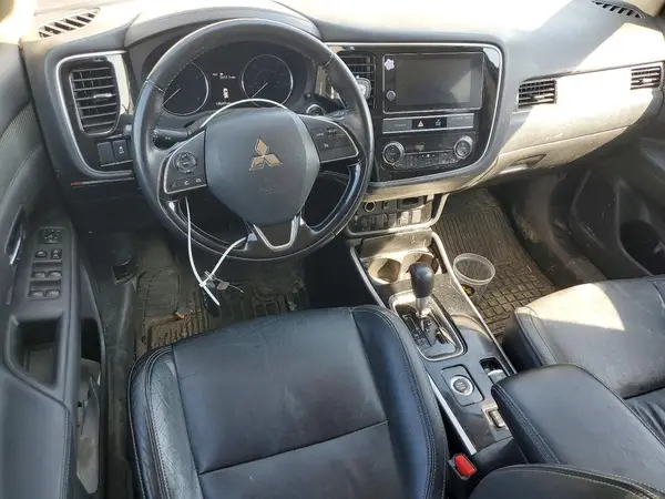 JA4AZ3A3XKZ039918 2019 MITSUBISHI OUTLANDER - Image 8