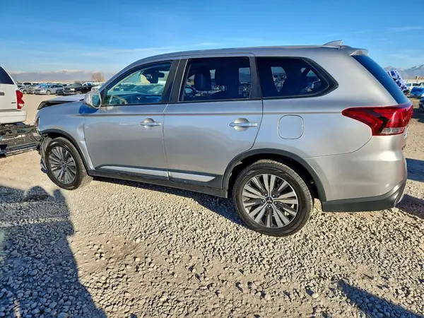 JA4AZ3A3XKZ043130 2019 MITSUBISHI OUTLANDER - Image 2