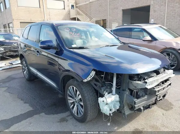 JA4AZ3A3XKZ044195 2019 MITSUBISHI OUTLANDER - Image 1