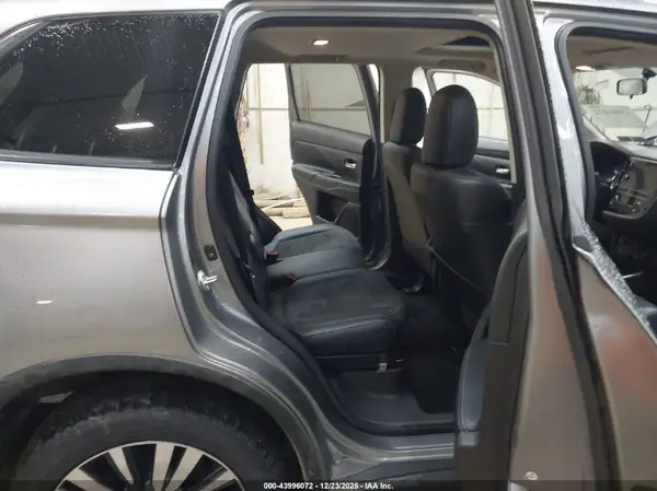 JA4AZ3A3XKZ047680 2019 MITSUBISHI OUTLANDER - Image 8