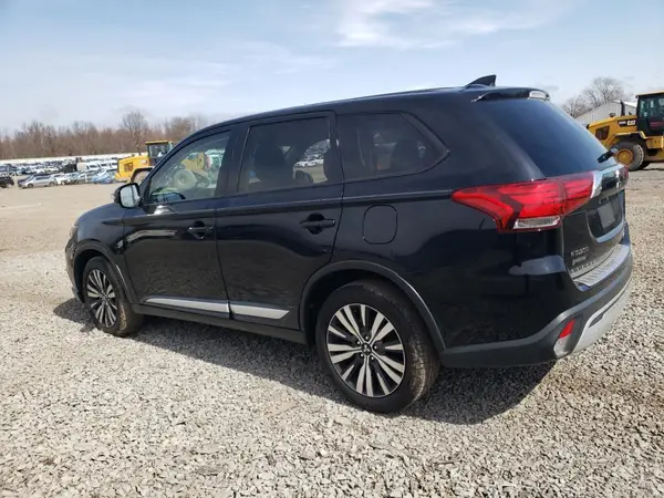JA4AZ3A3XKZ053804 2019 MITSUBISHI OUTLANDER - Image 2