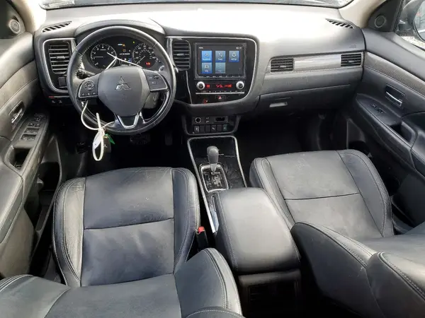 JA4AZ3A3XLJ000293 2020 MITSUBISHI OUTLANDER - Image 8