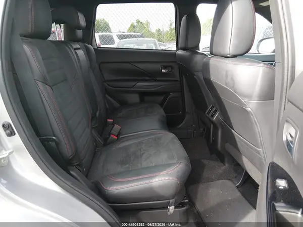 JA4AZ3A3XLJ001282 2020 MITSUBISHI OUTLANDER - Image 8