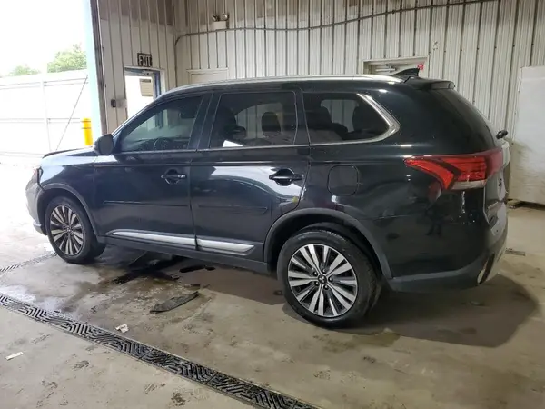 JA4AZ3A3XLZ003342 2020 MITSUBISHI OUTLANDER - Image 2