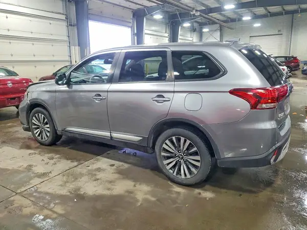JA4AZ3A3XLZ003986 2020 MITSUBISHI OUTLANDER - Image 2