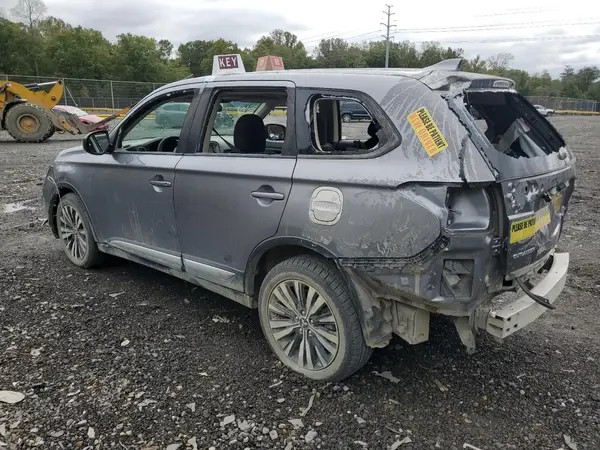 JA4AZ3A3XLZ007004 2020 MITSUBISHI OUTLANDER - Image 2