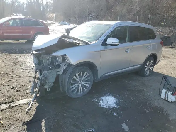 JA4AZ3A3XLZ017886 2020 MITSUBISHI OUTLANDER - Image 1